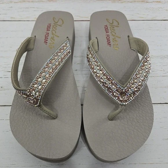 Skechers Vinyasa Glory Day Womens 10 Taupe Jeweled Platform Thong Sandals 31619 - Picture 2 of 11